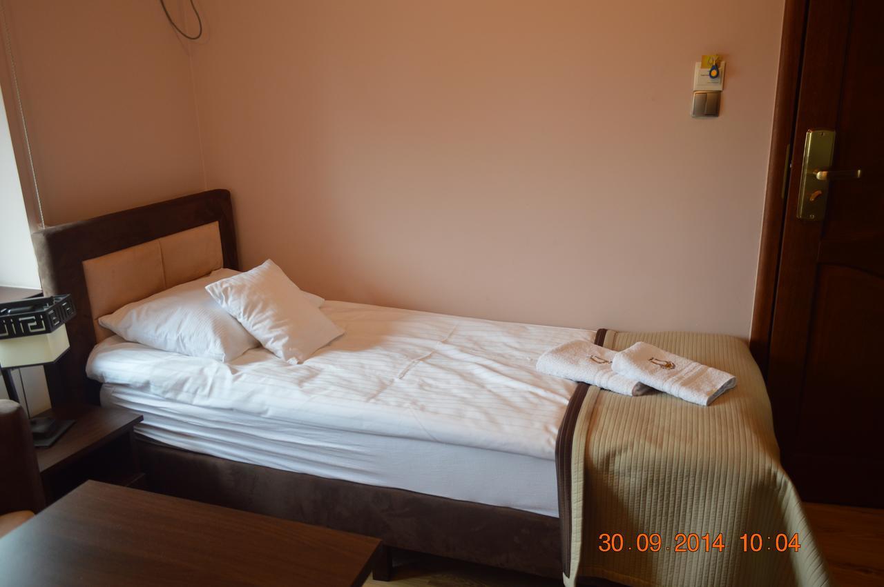 Zajazd Zlota Podkowa Wrocki Cameră foto
